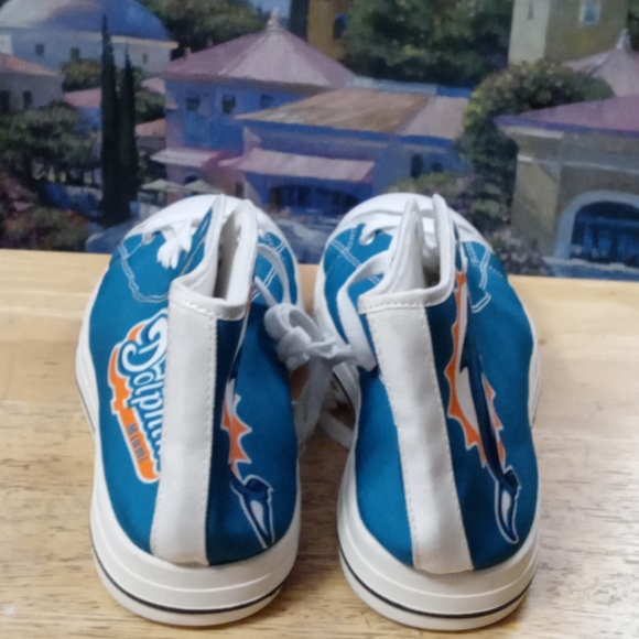 π MIAMI DOLPHINS OFFICIAL TEAM SHOES & CAP,LIKEπNEW!,Size 11.π - Picture 10 of 16